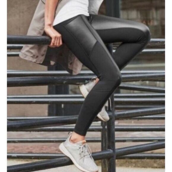 Athleta black gleam chaturanga faux leather front leggings xs - Picture 11 of 11